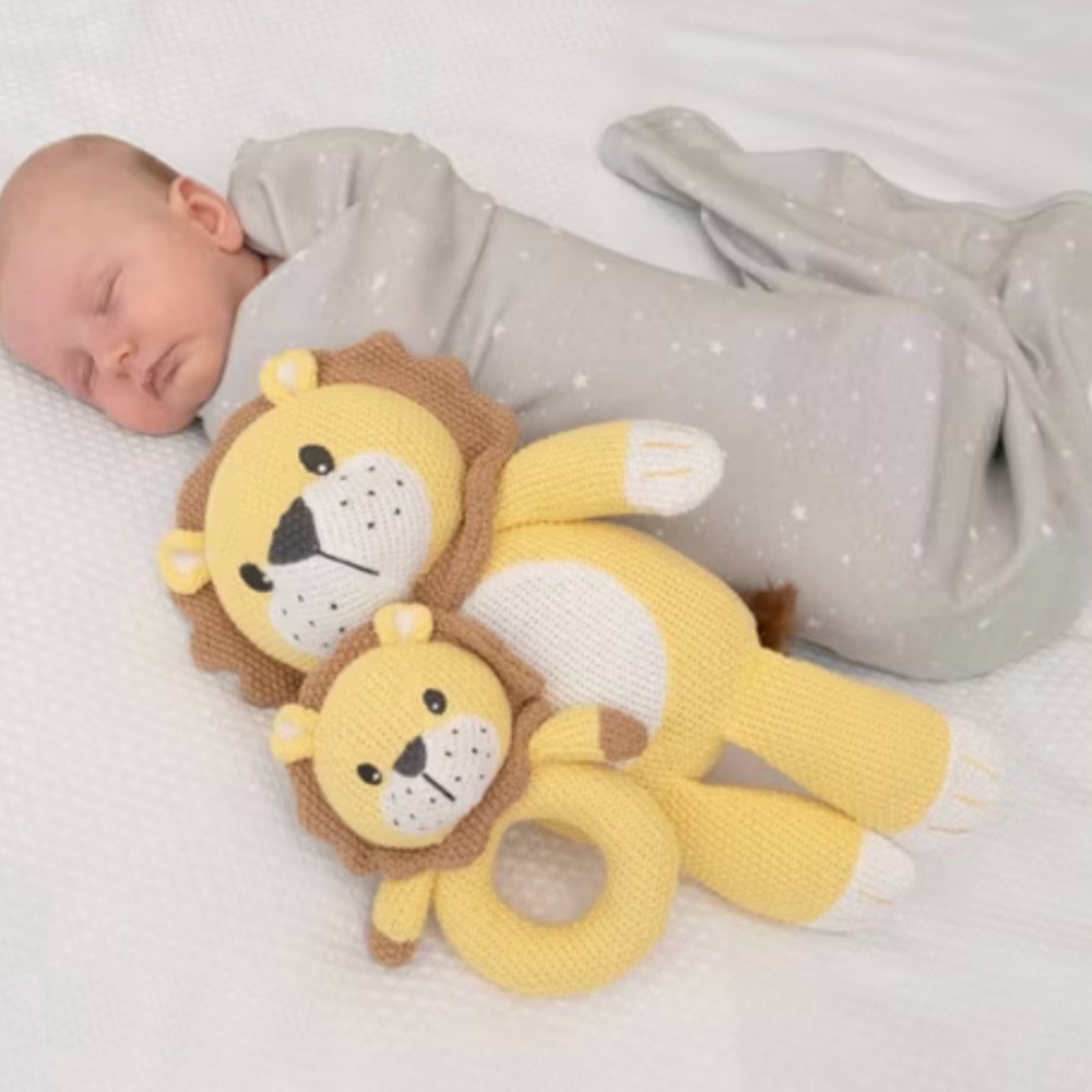 LIVING TEXTILES LEO‎ THE LION Knitted Toy Rattle | Baby Gift | Newborn Keepsake
